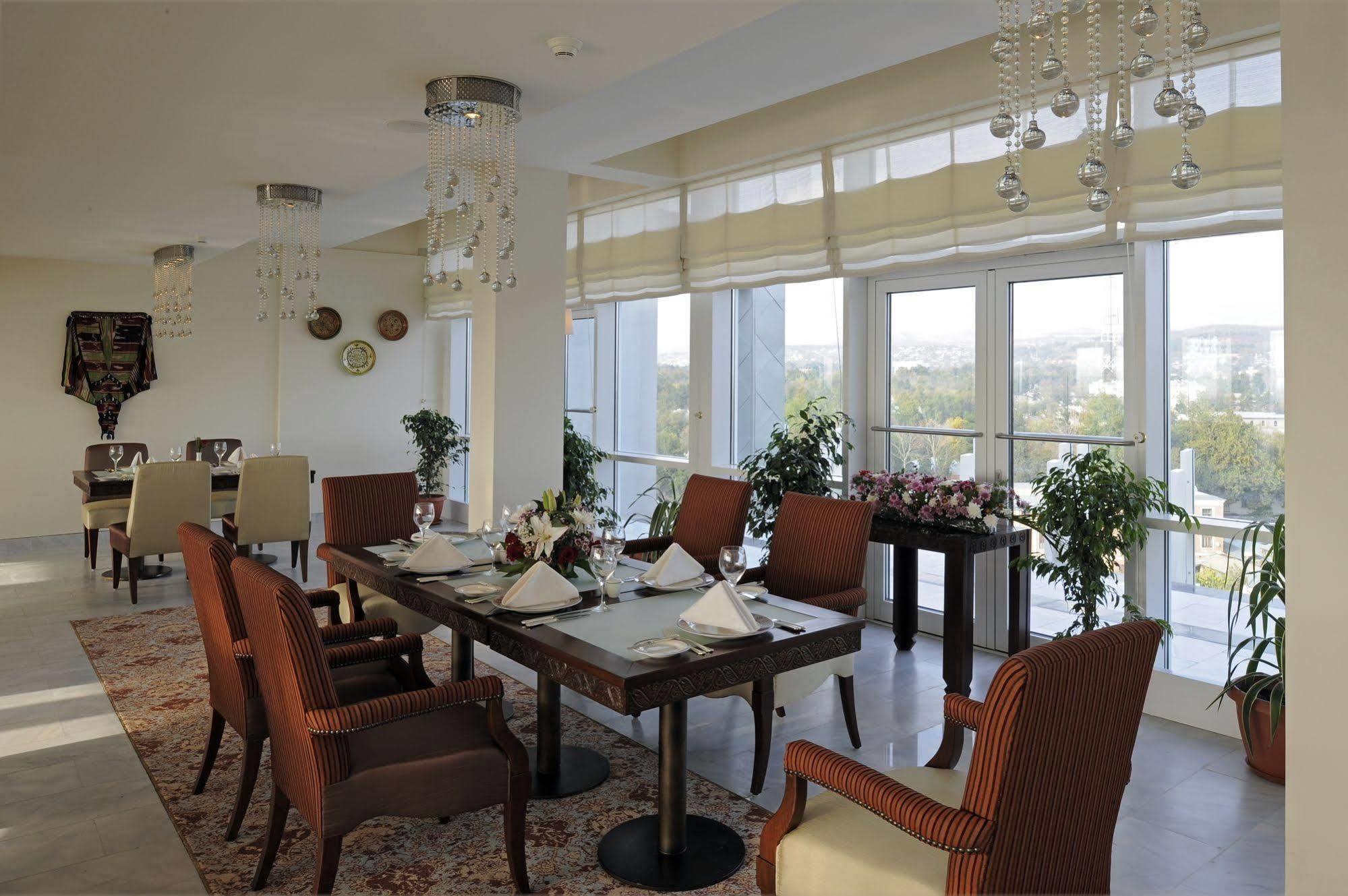 Dushanbe Serena Hotel Eksteriør billede